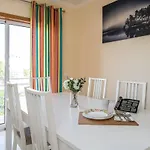 Daire 2 Bedroom Relax In By Innkeeper Alvor