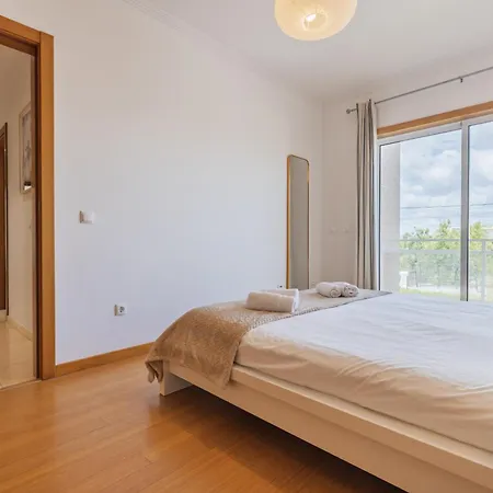 2 Bedroom Relax In By Innkeeper Apartament *