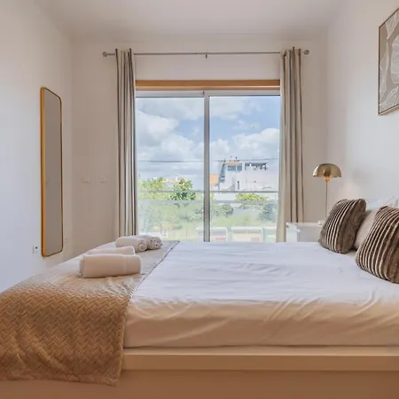 2 Bedroom Relax In By Innkeeper アパート アルヴォル