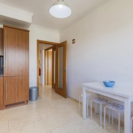 2 Bedroom Relax In By Innkeeper アパート アルヴォル