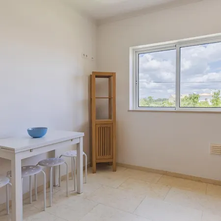 アパート 2 Bedroom Relax In By Innkeeper アルヴォル