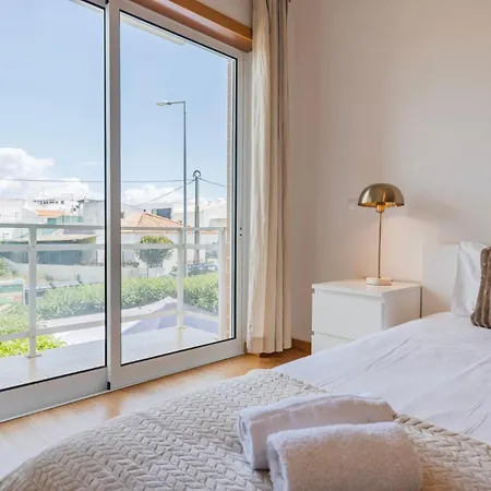 2 Bedroom Relax In By Innkeeper