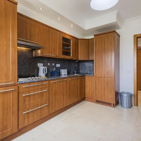 2 Bedroom Relax In By Innkeeper